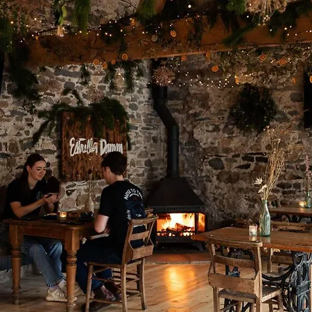 The Black Bull 5*