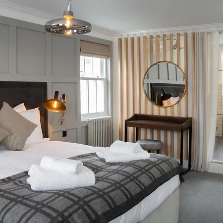 Hotel The Black Bull 5*