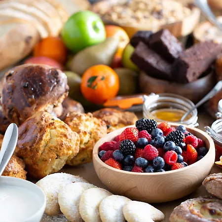 Hotel The Black Bull 5*