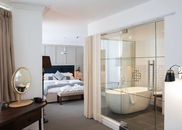 Hotel The Black Bull 5*