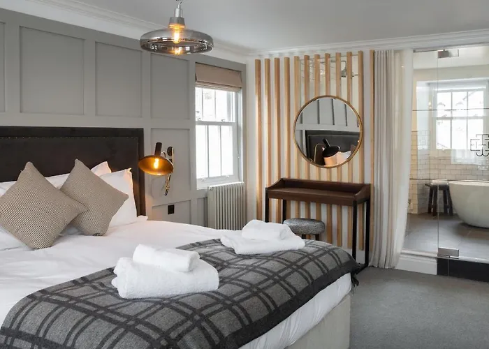 Hotel The Black Bull 5*